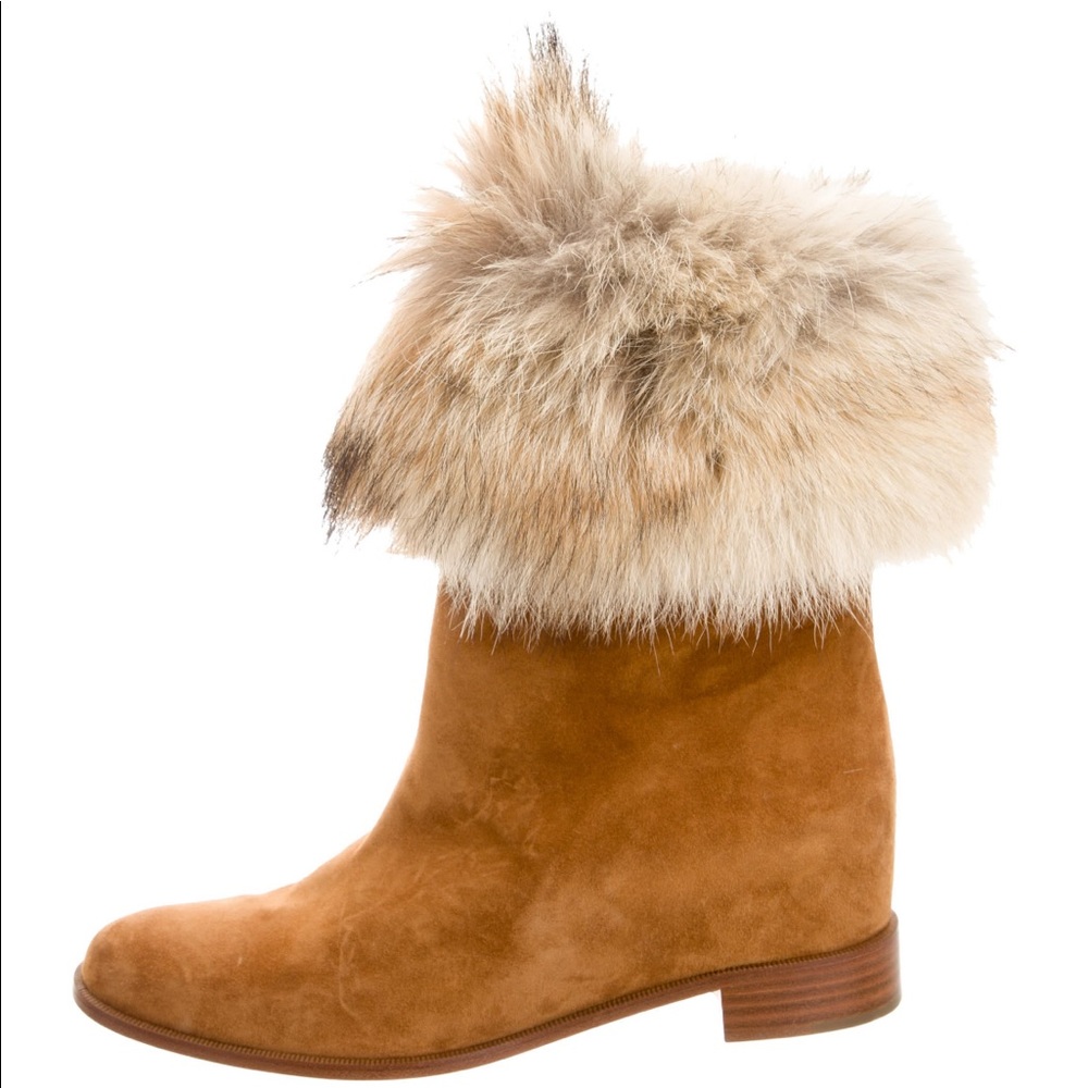 Flat fur cuff Louboutin boots tan